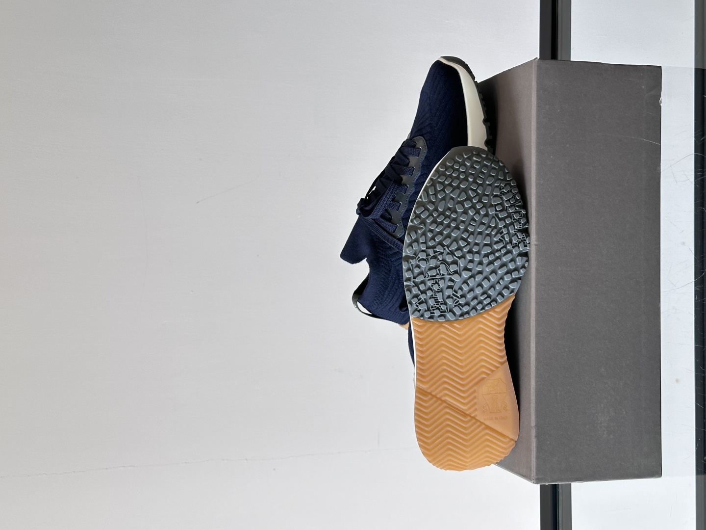 Brunello Cucinelli 新款拼色运动板男鞋 此款运动鞋面料采用进口飞织，春夏穿着舒适透气，