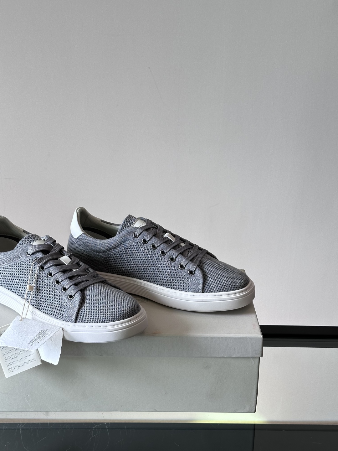 Brunello Cucinelli 老钱风意大利顶奢休闲男鞋，面料采用进口编织材料。立体感和亲肤感十足