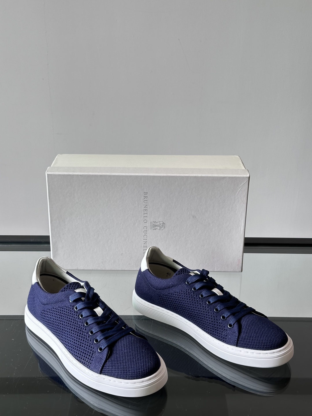 Brunello Cucinelli 老钱风意大利顶奢休闲男鞋，面料采用进口编织材料。立体感和亲肤感十足