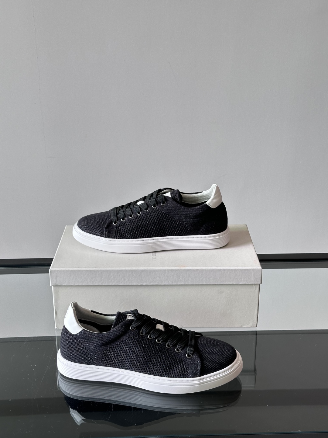Brunello Cucinelli 老钱风意大利顶奢休闲男鞋，面料采用进口编织材料。立体感和亲肤感十足