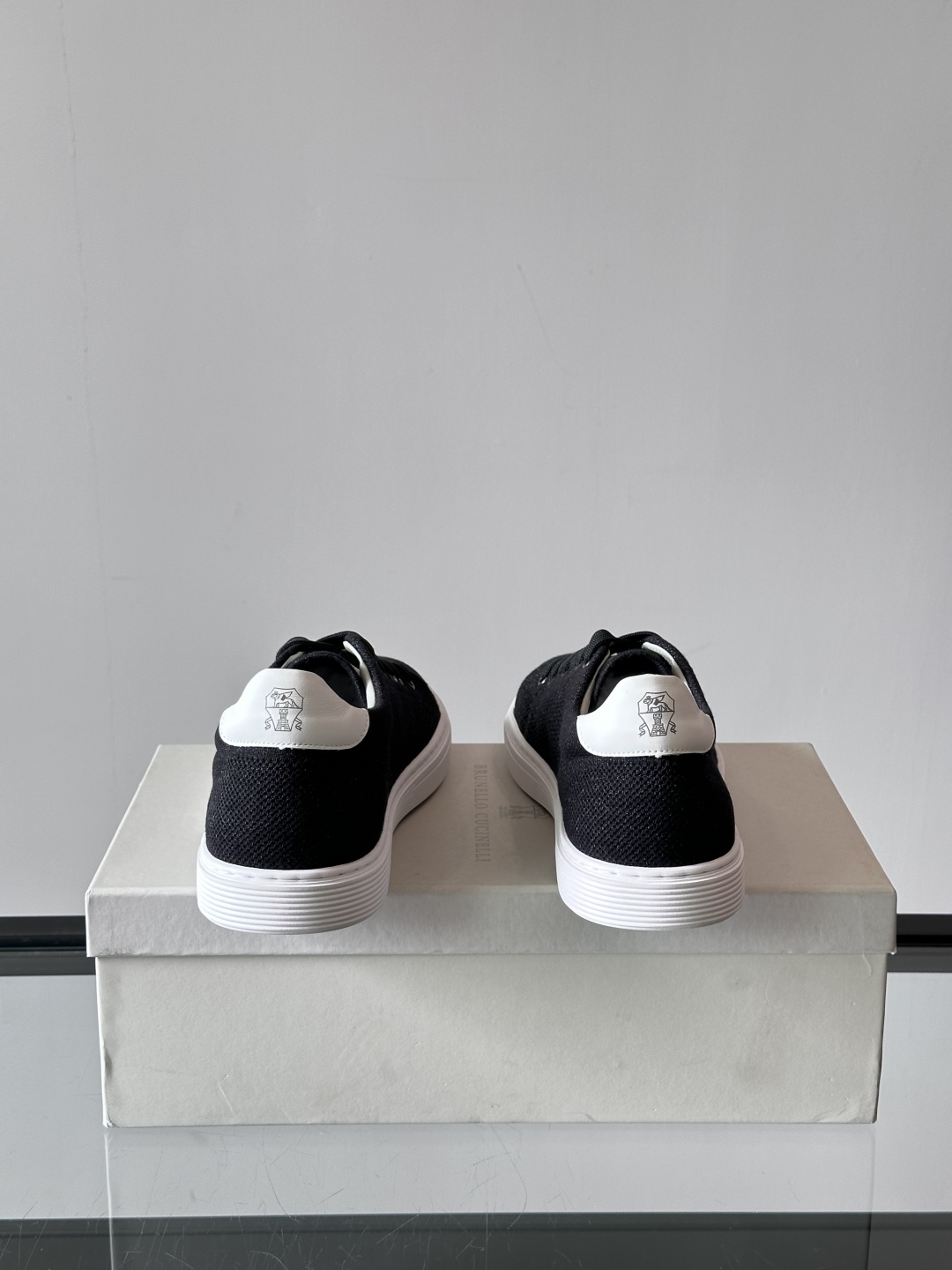 Brunello Cucinelli 老钱风意大利顶奢休闲男鞋，面料采用进口编织材料。立体感和亲肤感十足