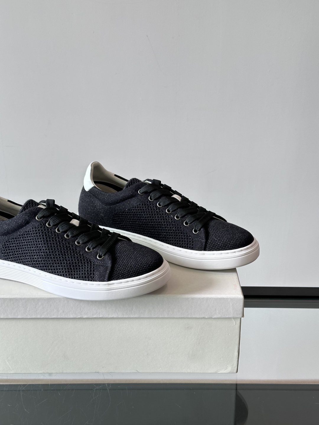 Brunello Cucinelli 老钱风意大利顶奢休闲男鞋，面料采用进口编织材料。立体感和亲肤感十足