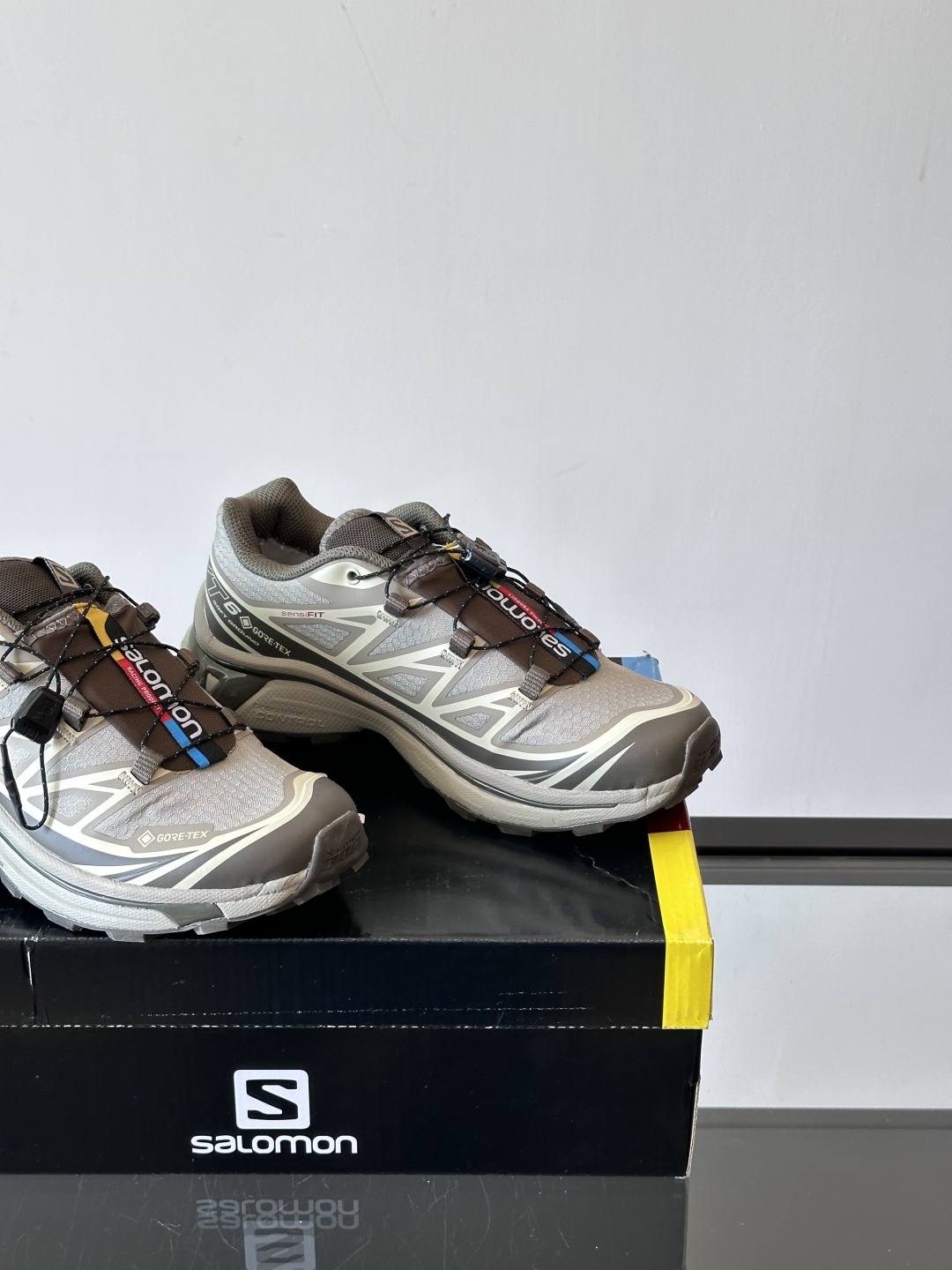 顶级莞版 Salomon XT-6 GTX年度重磅发售
首发卡其绿色，低饱和，高适配型格无双，雨野兼修，
