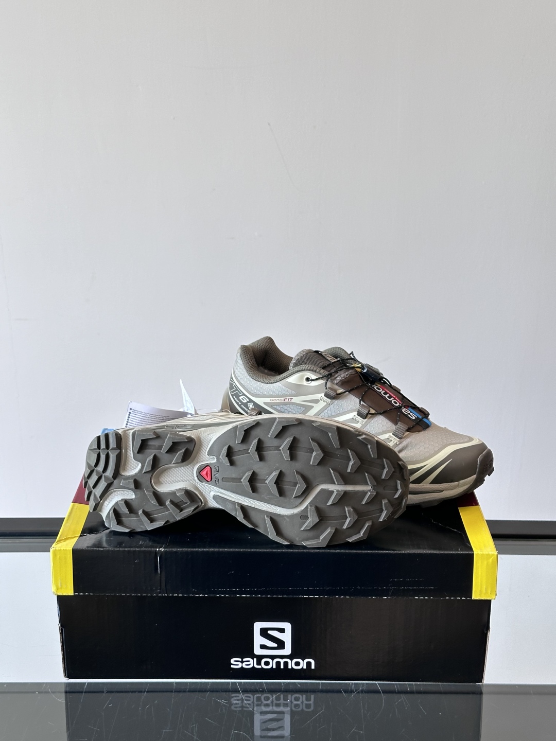 顶级莞版 Salomon XT-6 GTX年度重磅发售
首发卡其绿色，低饱和，高适配型格无双，雨野兼修，