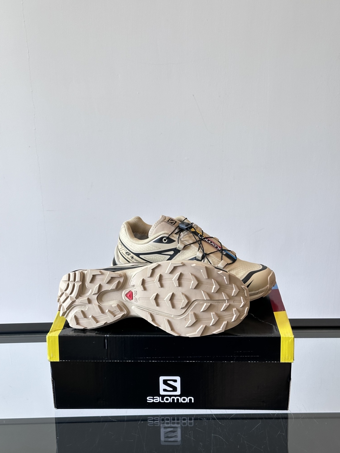 顶级莞版 Salomon XT-6 GTX年度重磅发售
首发卡其绿色，低饱和，高适配型格无双，雨野兼修，