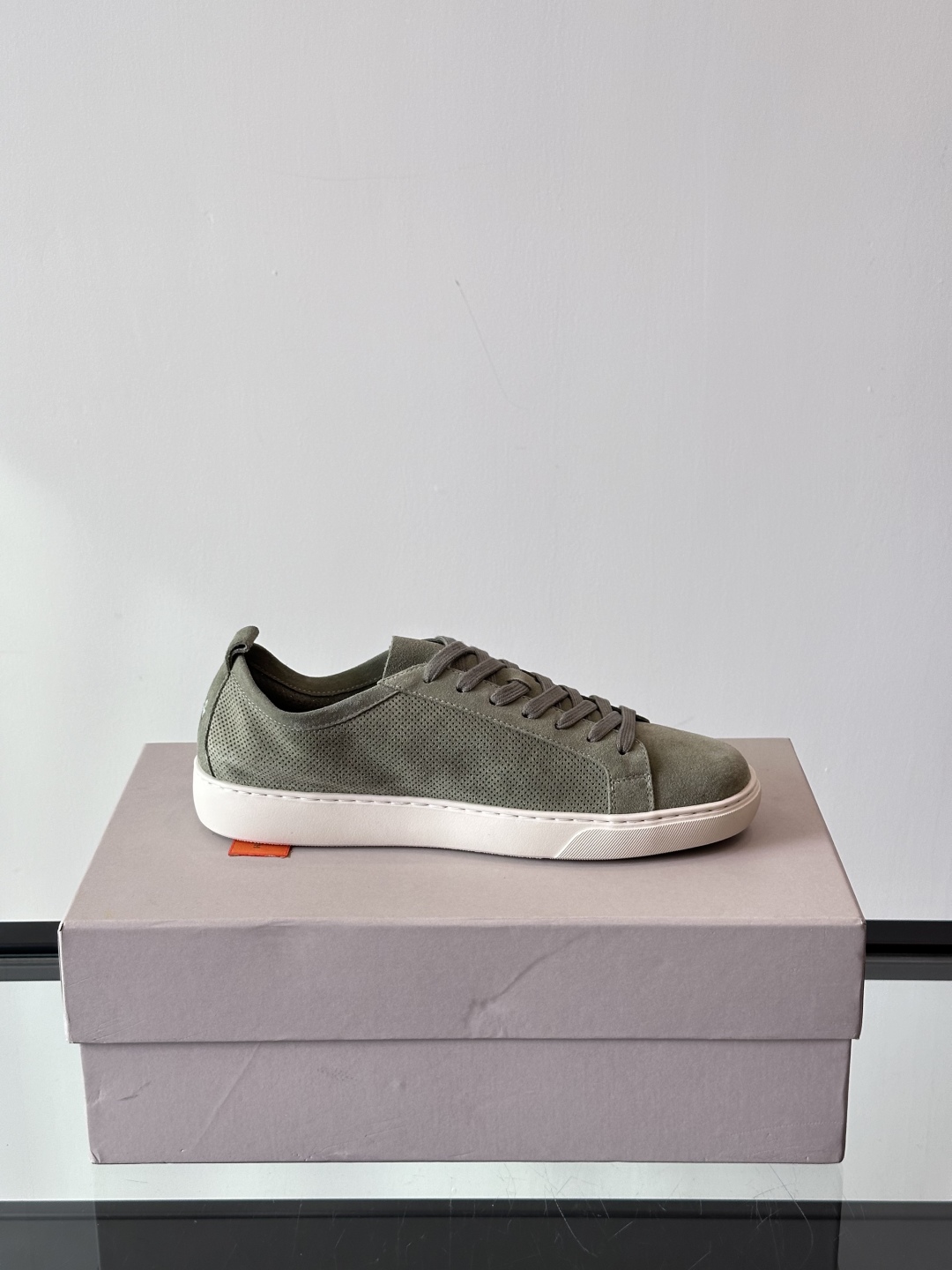 Henderson意大利品牌休闲运动鞋👟，Henderson的鞋履不仅舒适，还超级百搭。无论是职场、约会