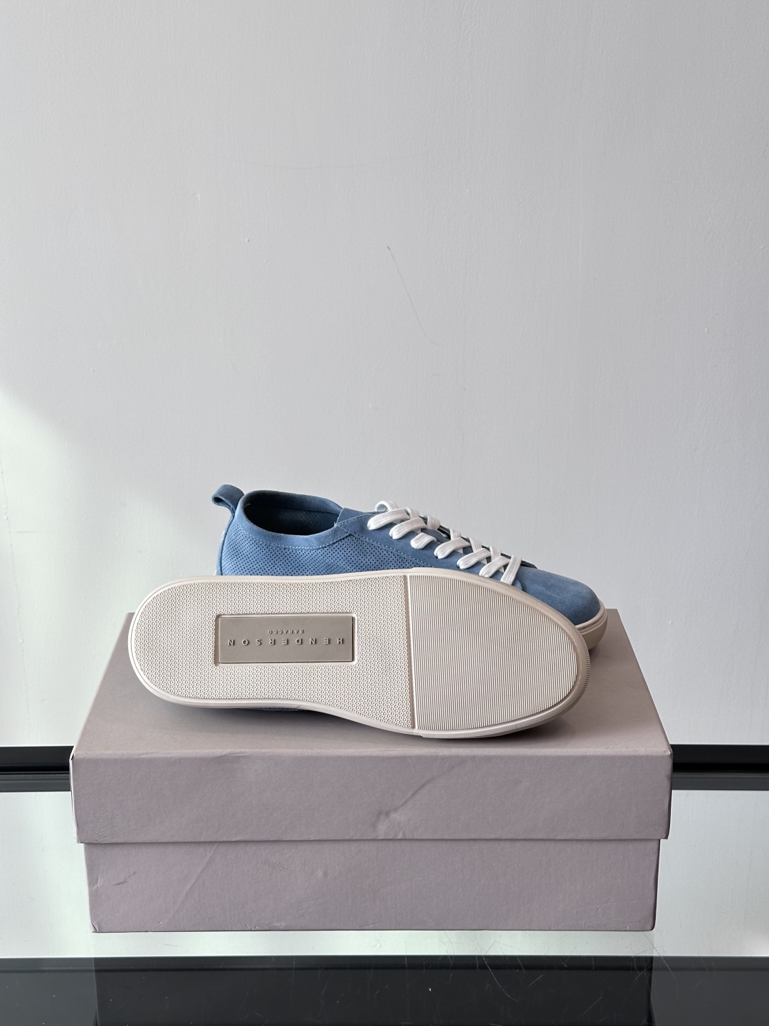 Henderson意大利品牌休闲运动鞋👟，Henderson的鞋履不仅舒适，还超级百搭。无论是职场、约会