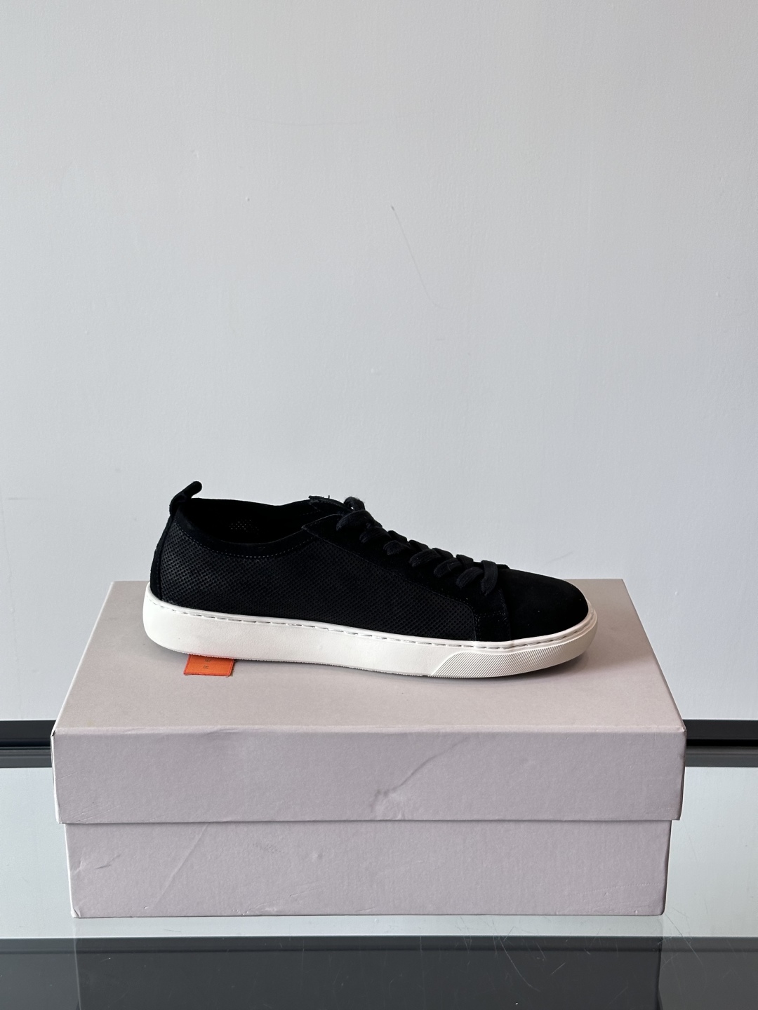 Henderson意大利品牌休闲运动鞋👟，Henderson的鞋履不仅舒适，还超级百搭。无论是职场、约会