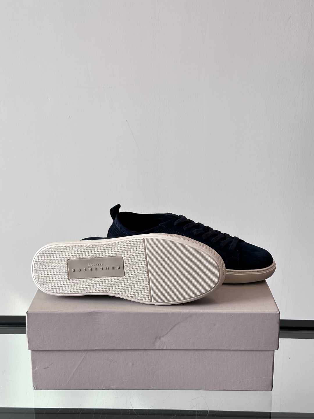 Henderson意大利品牌休闲运动鞋👟，Henderson的鞋履不仅舒适，还超级百搭。无论是职场、约会