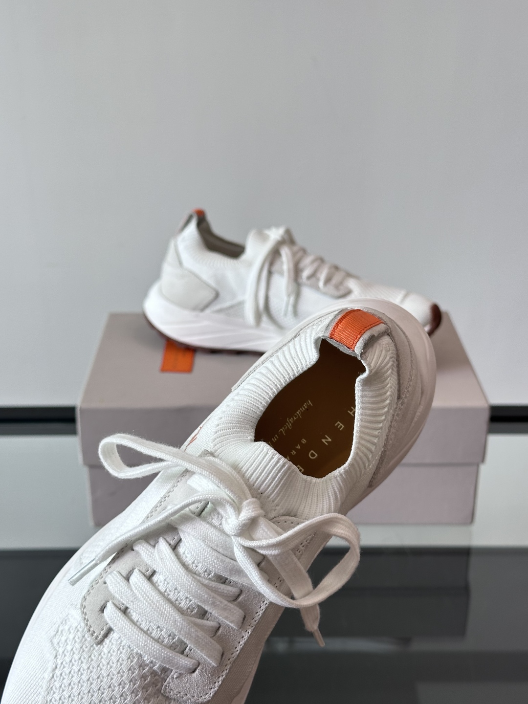 Henderson意大利品牌休闲运动鞋👟，Henderson的鞋履不仅舒适，还超级百搭。无论是职场、约会