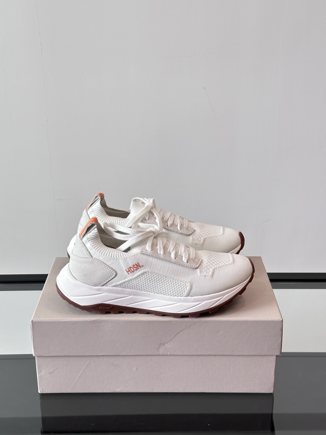 Henderson意大利品牌休闲运动鞋👟，Henderson的鞋履不仅舒适，还超级百搭。无论是职场、约会
