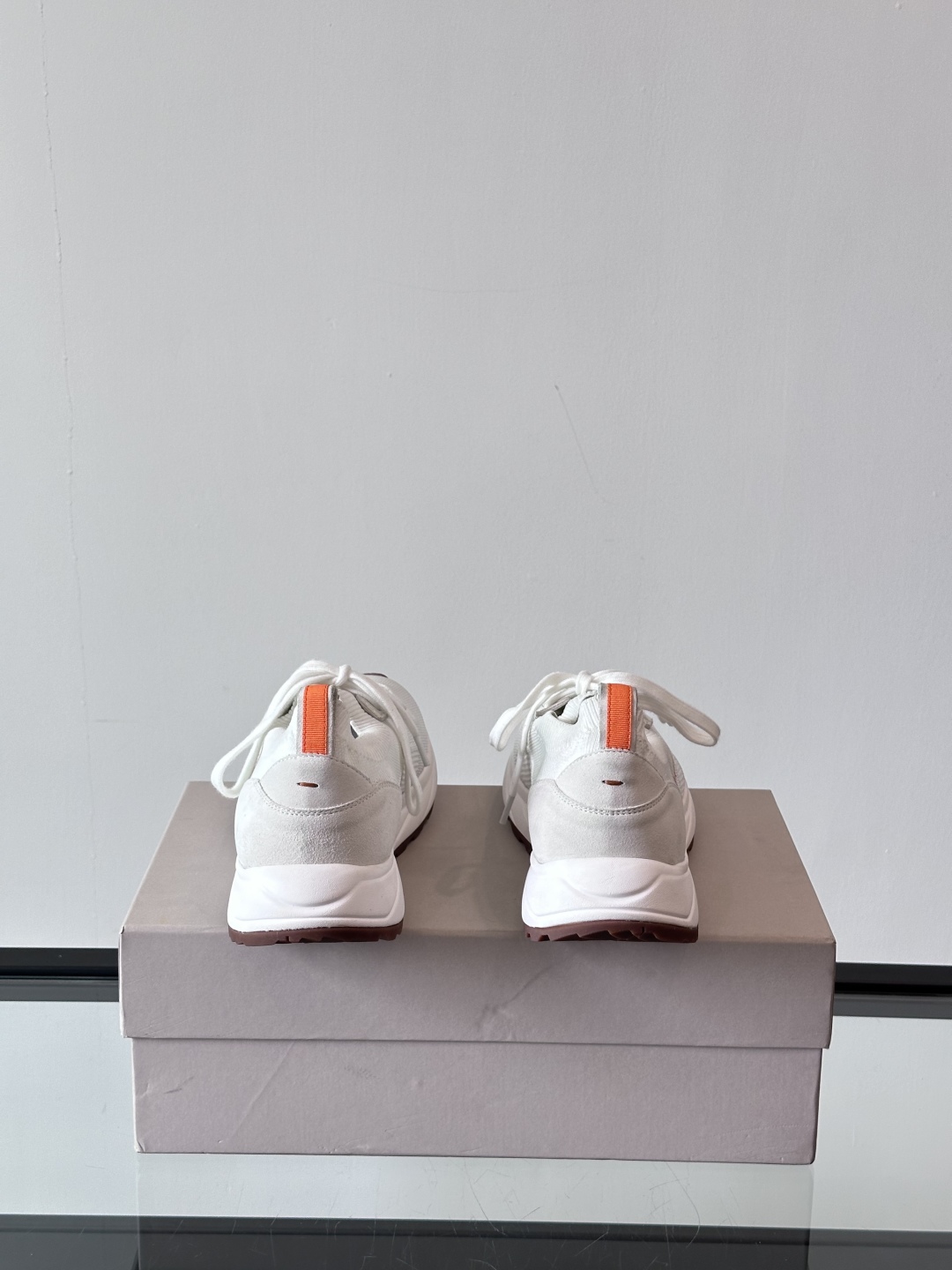 Henderson意大利品牌休闲运动鞋👟，Henderson的鞋履不仅舒适，还超级百搭。无论是职场、约会