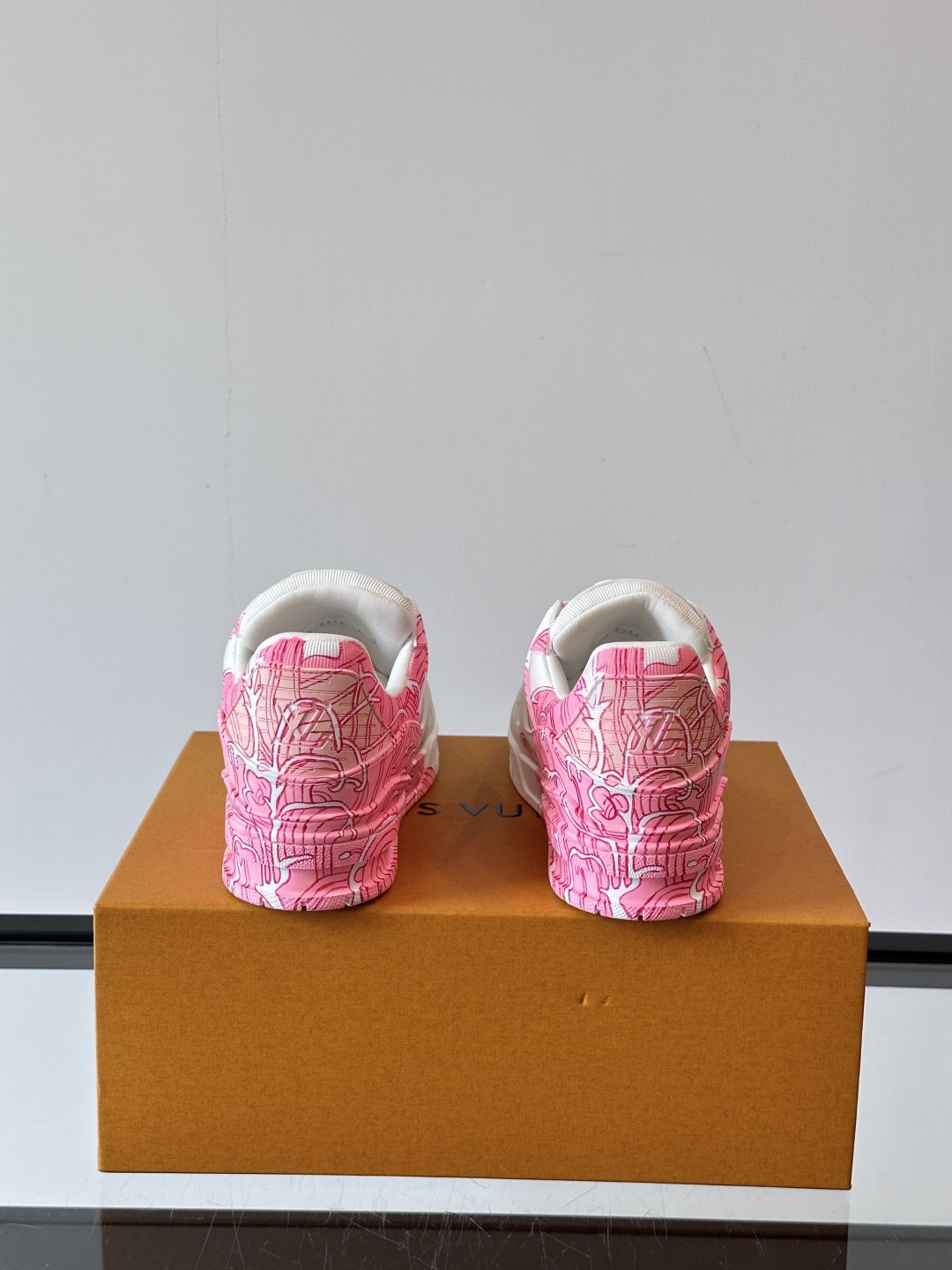 Louis Vuitton L Trainer Sneakers - Hand-Painted Wave Design, Custom Edition 8 cmp i1747561621933 1584 0 6