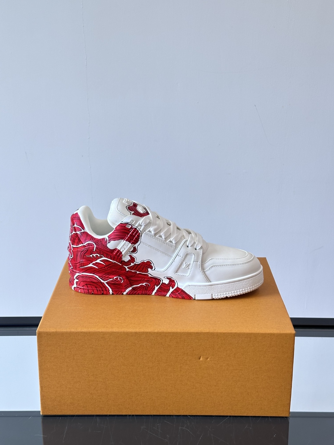 Louis Vuitton L Trainer Hand-Painted Sneakers - Unique Wave Design 7 cmp i1747561695258 2335 0 5