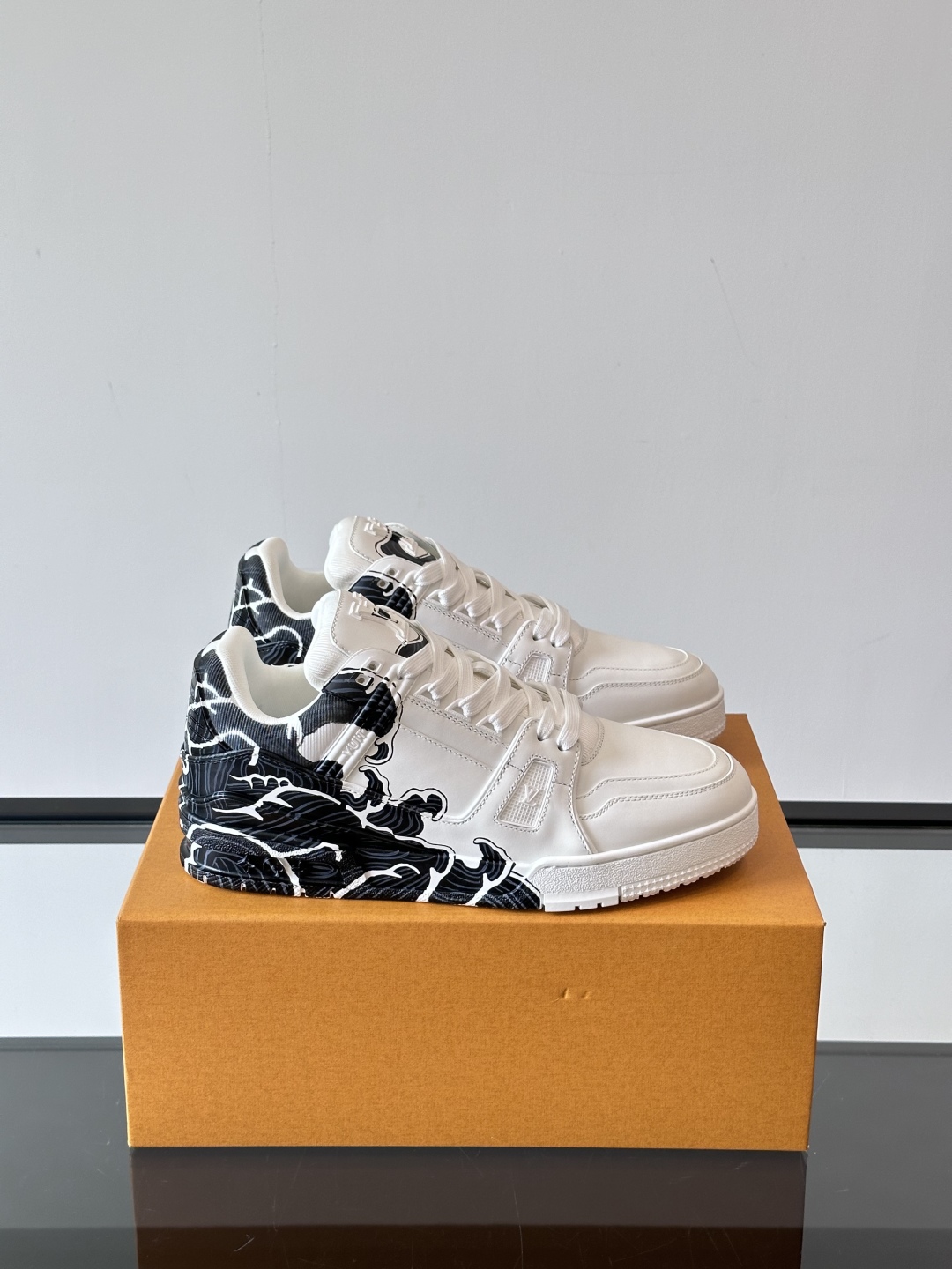Louis Vuitton L Trainer Sneakers - Hand-Painted Wave Design (Limited Edition) 2 cmp i1747561734175 807 0 0