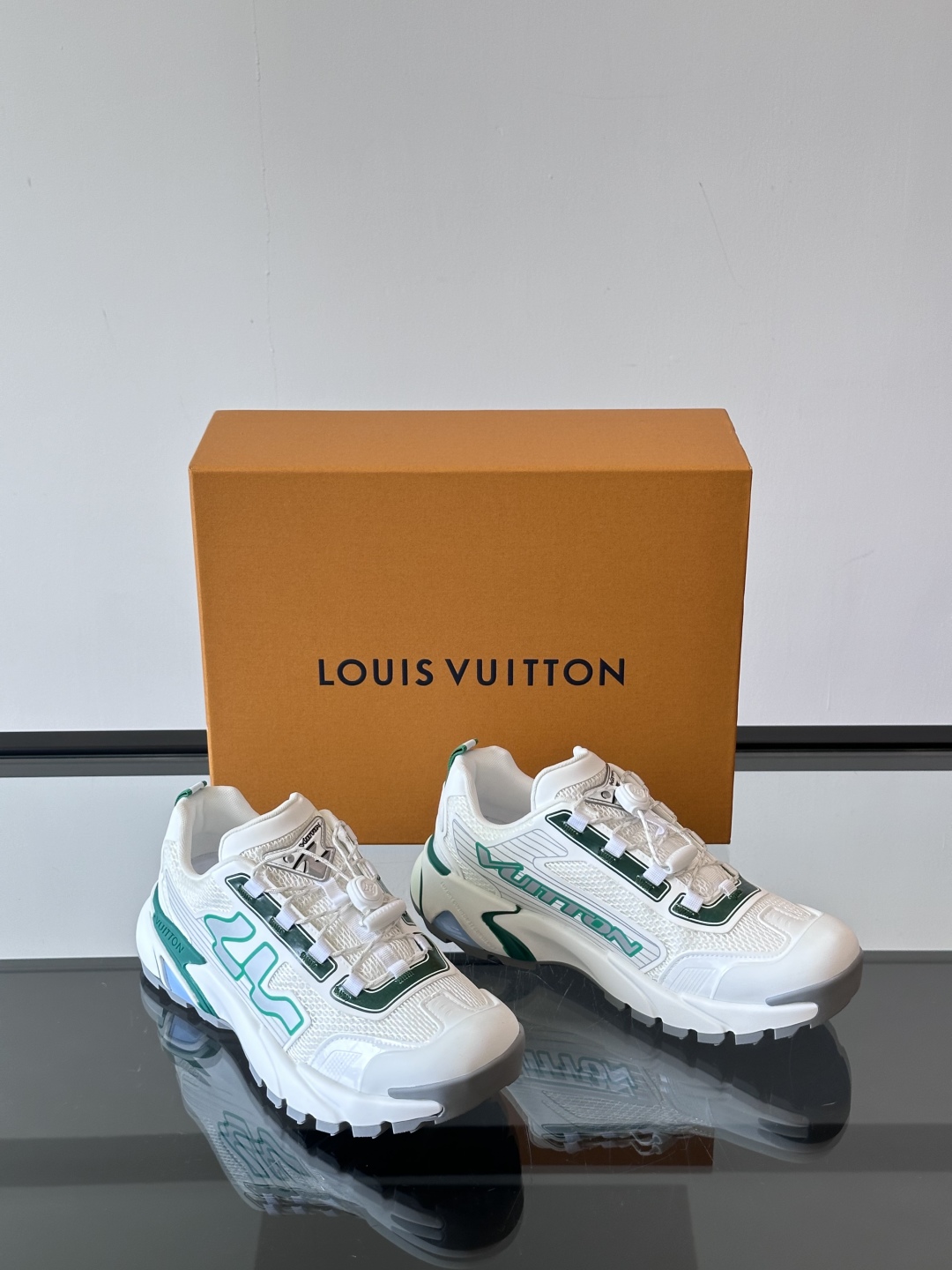 Louis Vuitton Runner Tatic SS25: Street-Ready Luxury Sneakers 6 cmp i1747561824896 2243 0 4