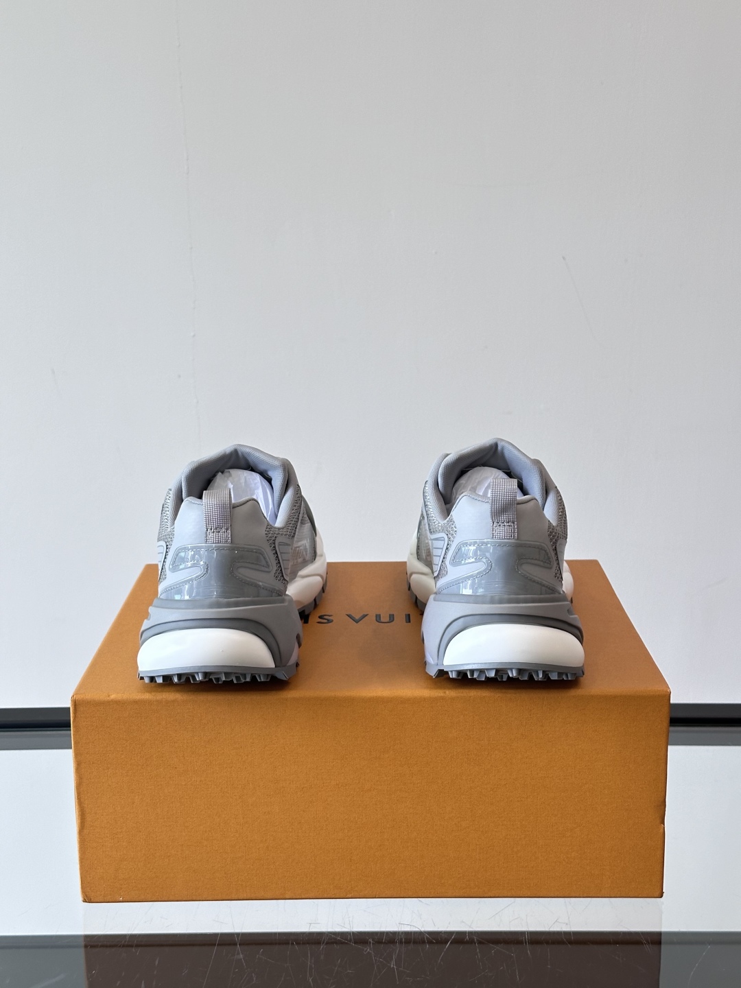 Louis Vuitton Runner Tatic SS25: Street Style Luxury Sneakers 9 cmp i1747561835572 9939 0 7