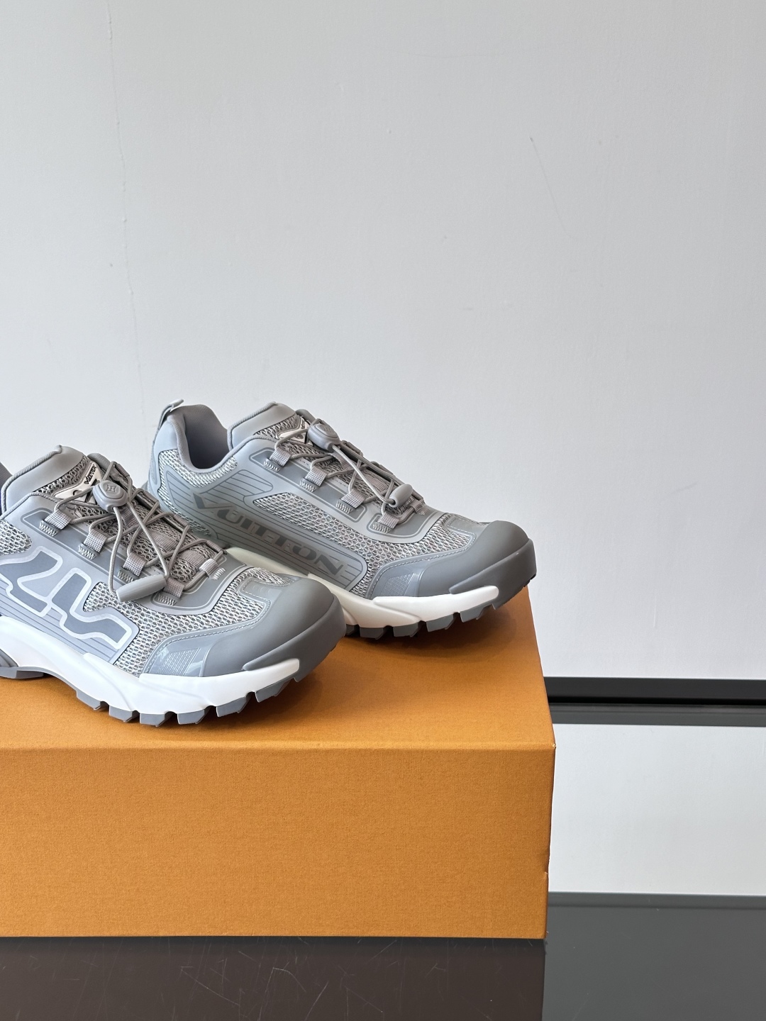 Louis Vuitton Runner Tatic SS25: Street Style Luxury Sneakers 8 cmp i1747561843215 4235 0 6