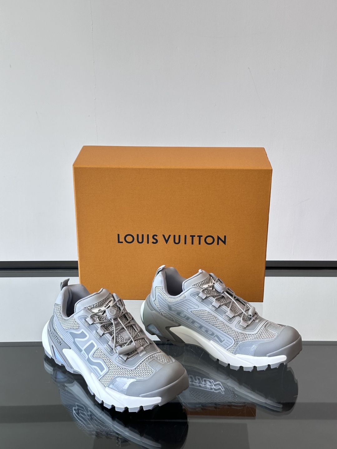 Louis Vuitton Runner Tatic SS25: Street Style Luxury Sneakers 6 cmp i1747561843248 7673 0 4