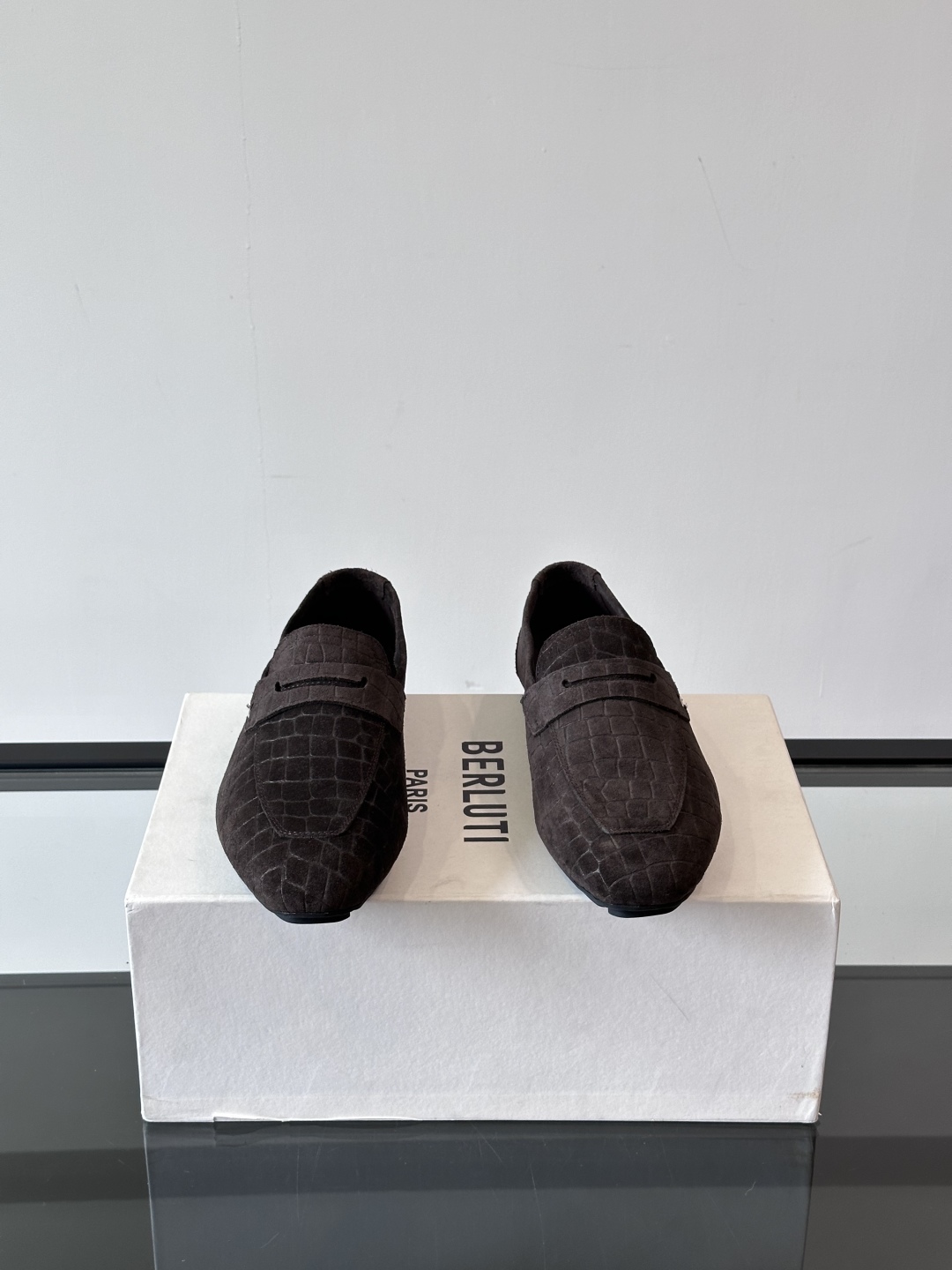Berluti/布鲁提Eden Scritto图纹皮革便鞋男士套脚款，采用进口牛皮鞋面 柔软有型 舒适透