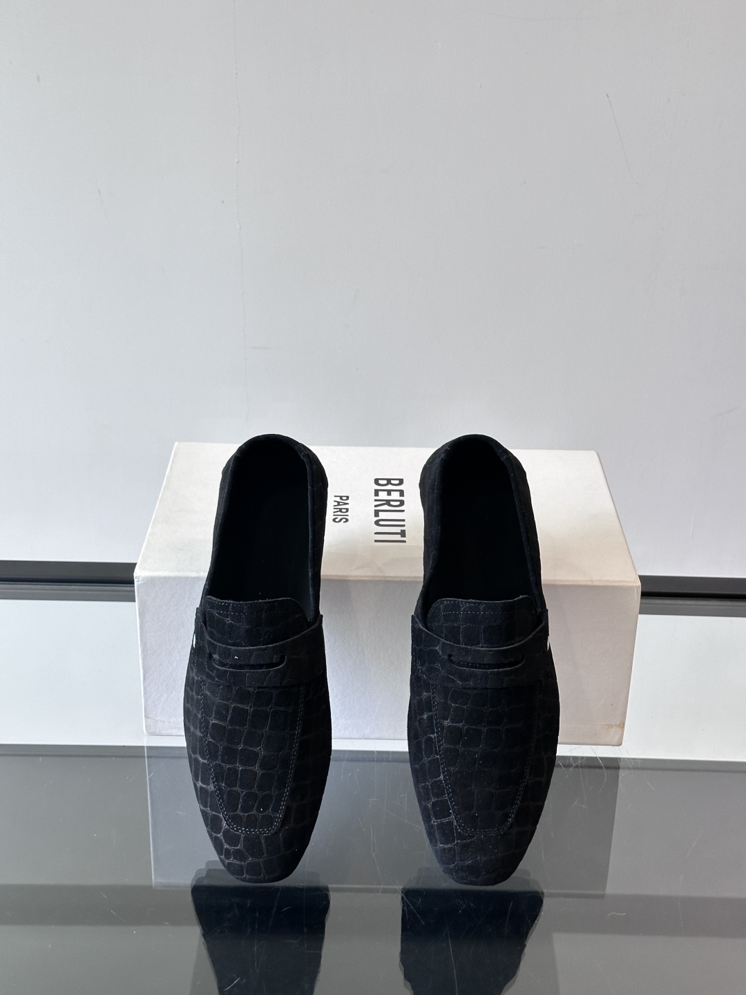 Berluti/布鲁提Eden Scritto图纹皮革便鞋男士套脚款，采用进口牛皮鞋面 柔软有型 舒适透