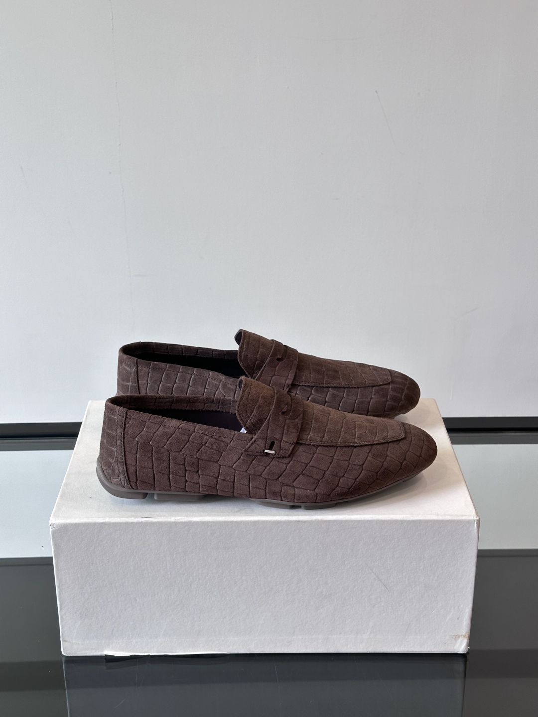 Berluti/布鲁提Eden Scritto图纹皮革便鞋男士套脚款，采用进口牛皮鞋面 柔软有型 舒适透