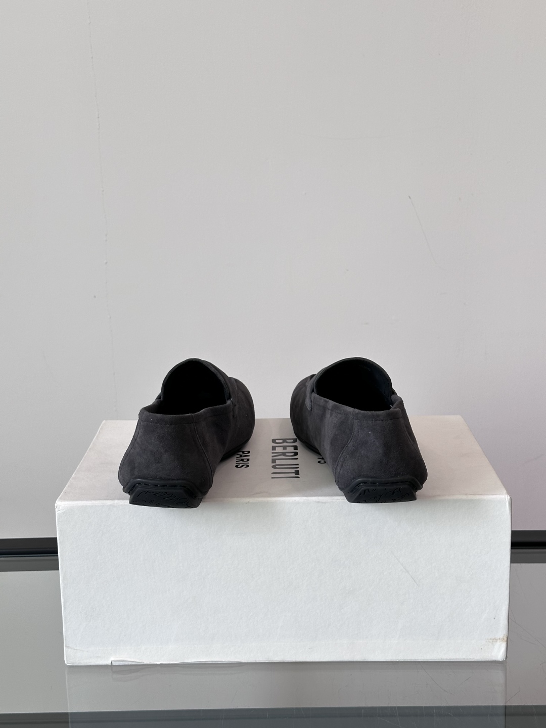 Berluti/布鲁提Eden Scritto图纹皮革便鞋男士套脚款，采用进口牛皮鞋面 柔软有型 舒适透