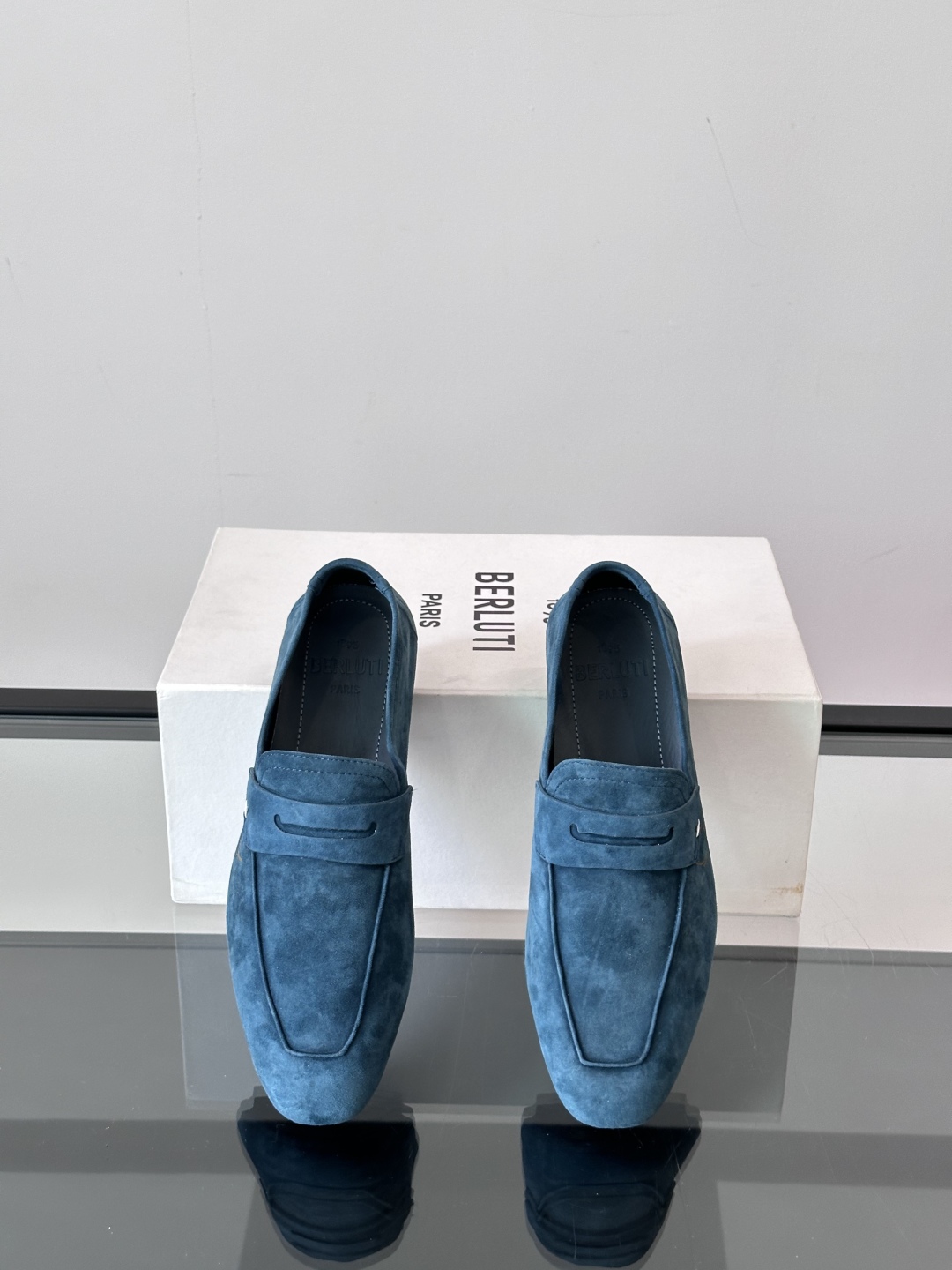 Berluti/布鲁提Eden Scritto图纹皮革便鞋男士套脚款，采用进口牛皮鞋面 柔软有型 舒适透