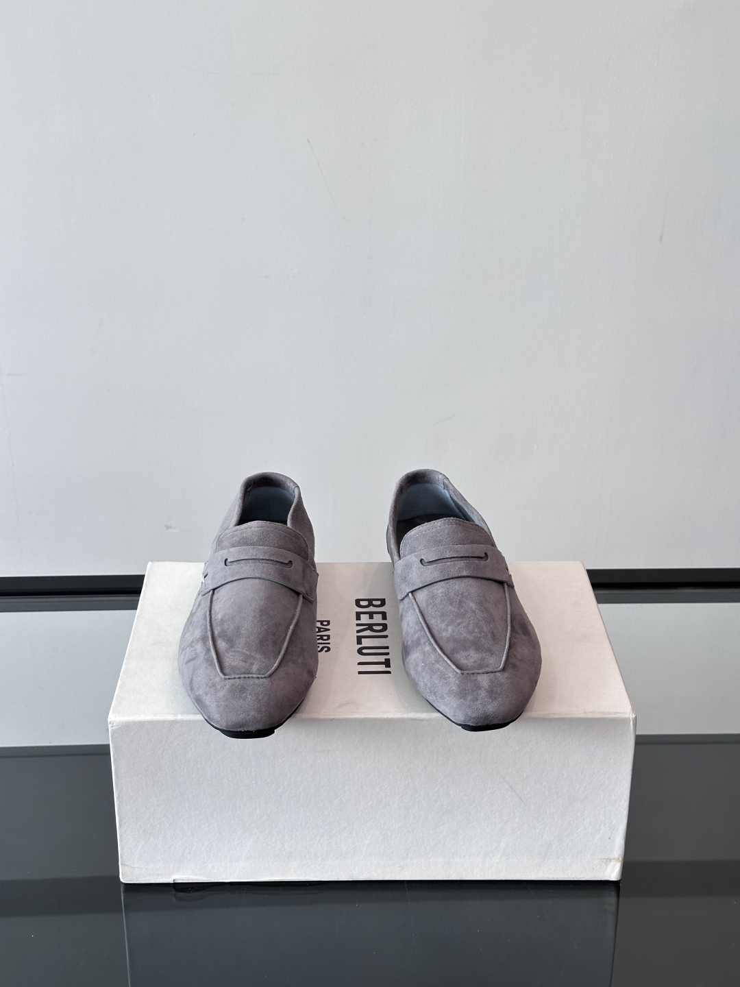 Berluti/布鲁提Eden Scritto图纹皮革便鞋男士套脚款，采用进口牛皮鞋面 柔软有型 舒适透