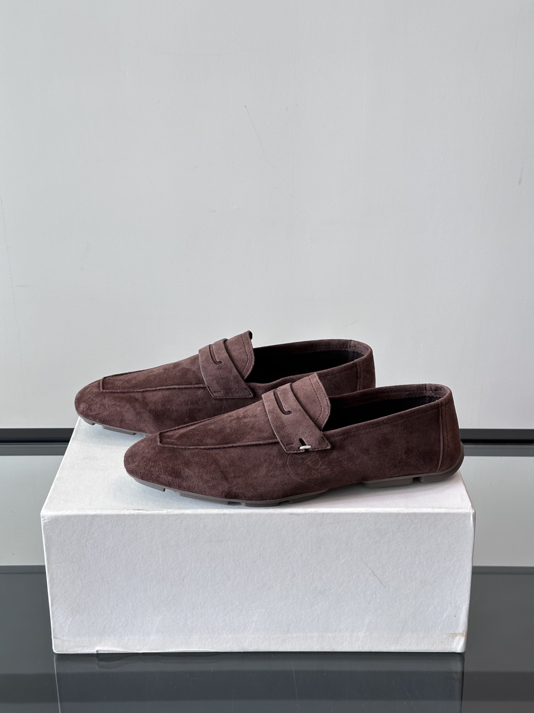 Berluti/布鲁提Eden Scritto图纹皮革便鞋男士套脚款，采用进口牛皮鞋面 柔软有型 舒适透