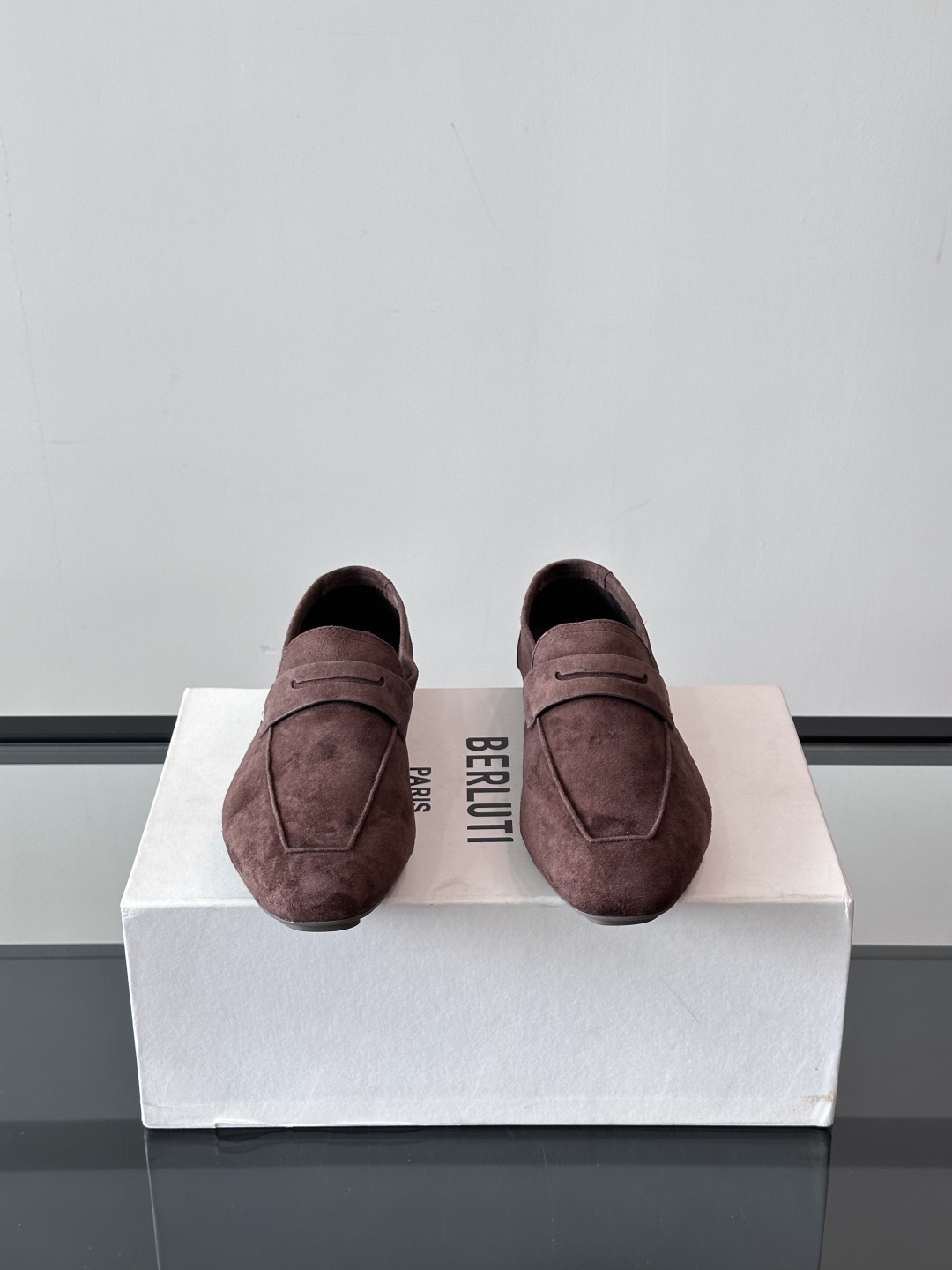 Berluti/布鲁提Eden Scritto图纹皮革便鞋男士套脚款，采用进口牛皮鞋面 柔软有型 舒适透