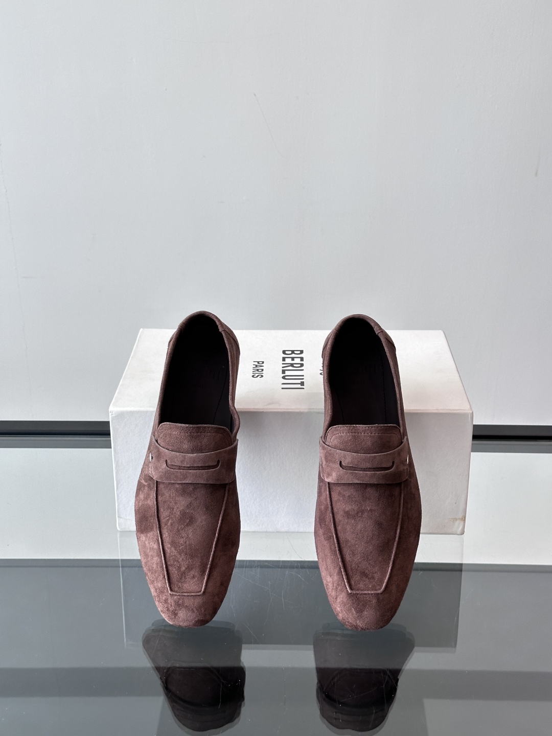 Berluti/布鲁提Eden Scritto图纹皮革便鞋男士套脚款，采用进口牛皮鞋面 柔软有型 舒适透