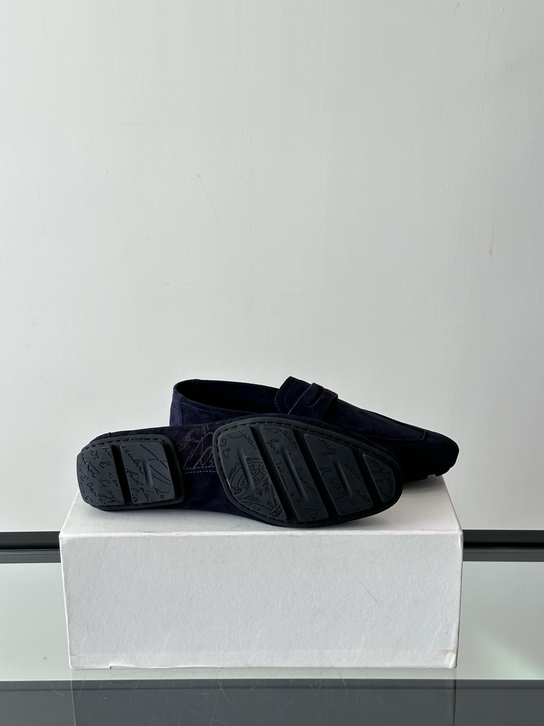Berluti/布鲁提Eden Scritto图纹皮革便鞋男士套脚款，采用进口牛皮鞋面 柔软有型 舒适透