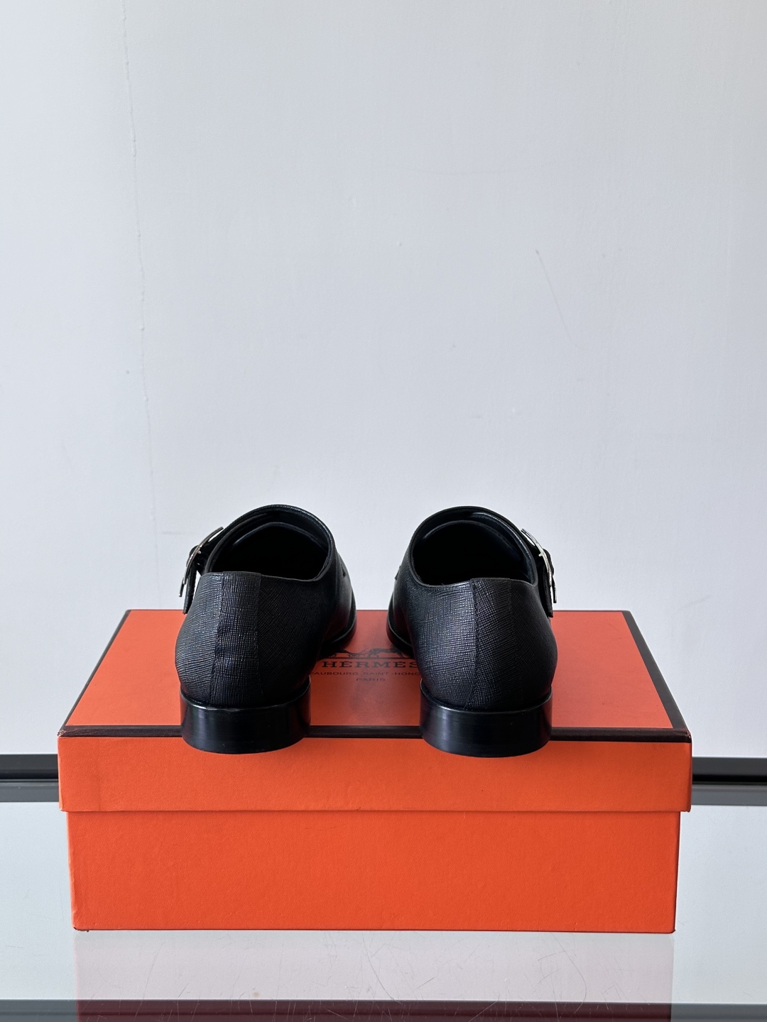 爱马仕Hermes皮鞋👞。2025高级感商务穿搭必备的男鞋~~进口原版牛皮，水染头层牛里，进口真皮大底！