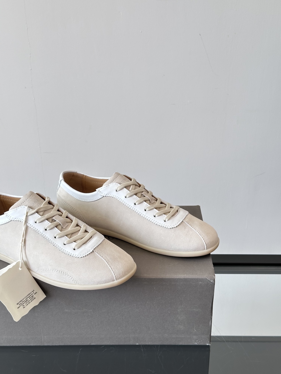 Brunello Cucinelli  SS25🆕春夏新款拼色运动板男鞋 此款运动鞋面料采用意大利进口麂