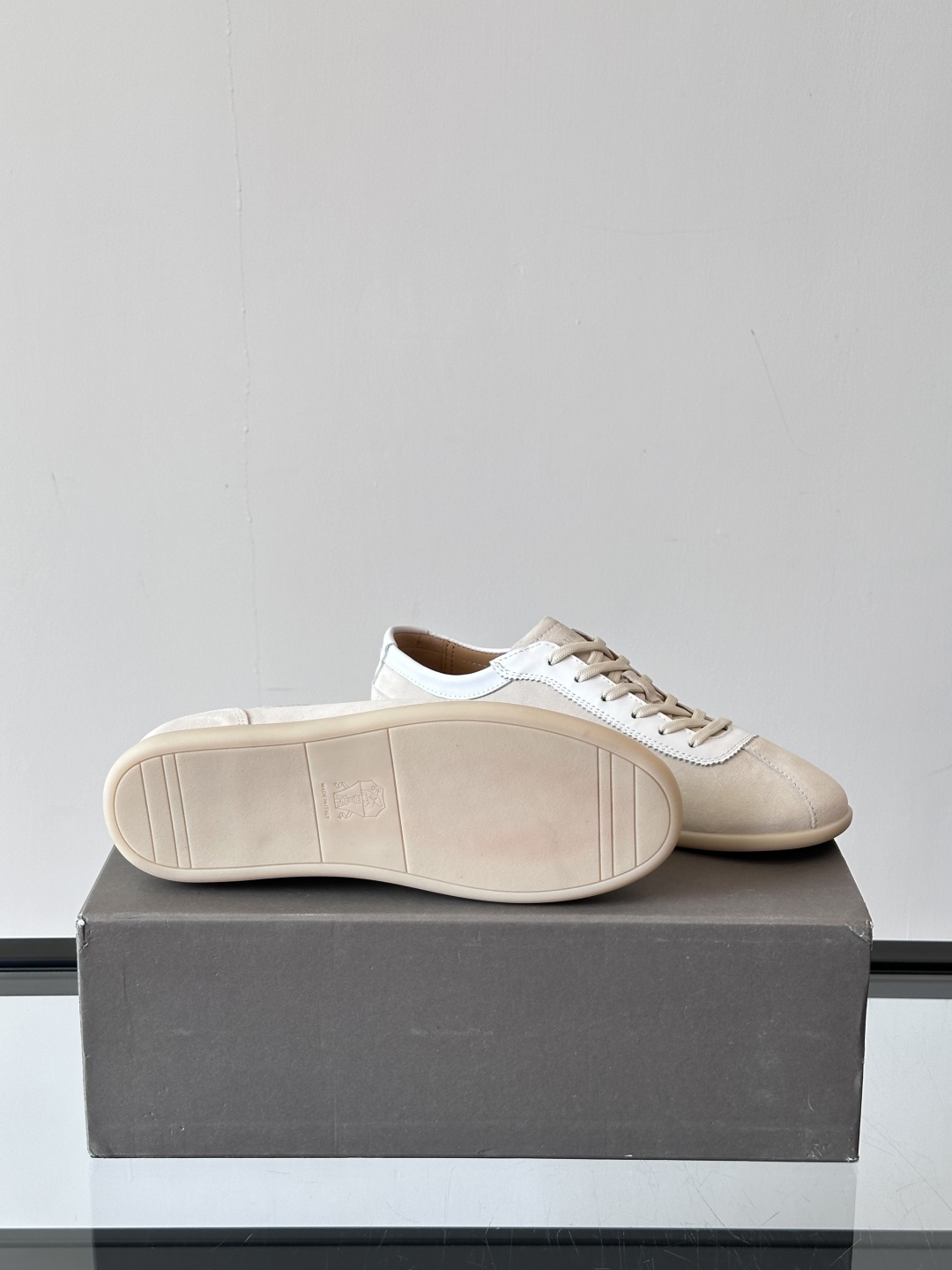 Brunello Cucinelli  SS25🆕春夏新款拼色运动板男鞋 此款运动鞋面料采用意大利进口麂