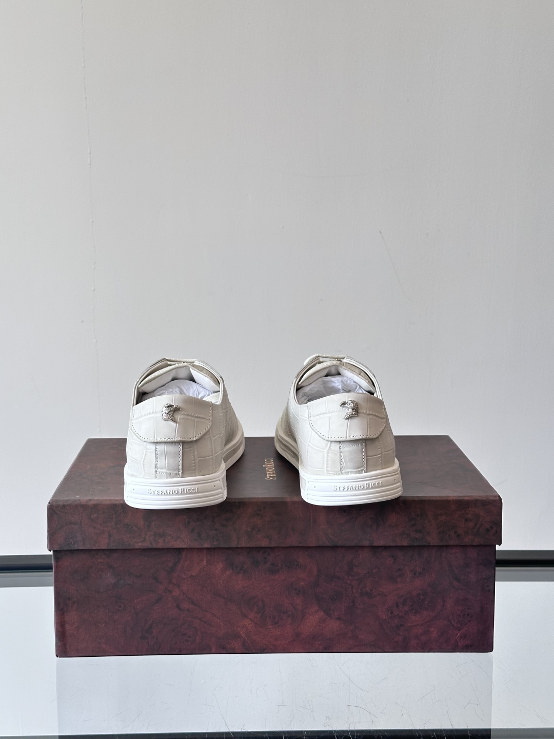 Stefano Ricci 史蒂芬高端奢侈品牌，男士休闲板鞋，原版牛皮，质感高端细腻，内里全小牛皮面料，