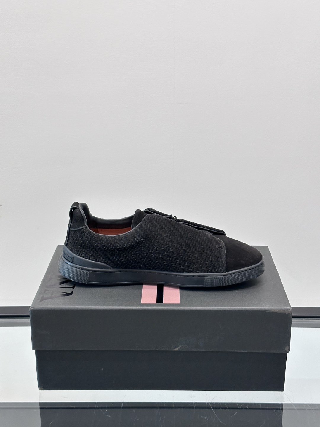 ZEGNA 杰尼亚 绒面奢华休闲TriPle Stitch™ 2025新款男士休闲鞋，选用进口翻毛牛皮打