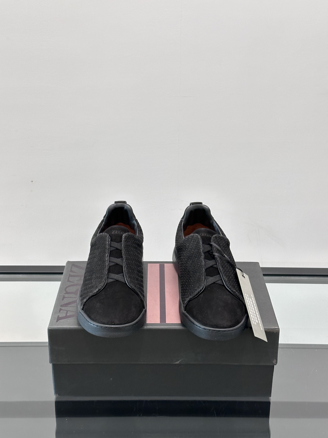 ZEGNA 杰尼亚 绒面奢华休闲TriPle Stitch™ 2025新款男士休闲鞋，选用进口翻毛牛皮打