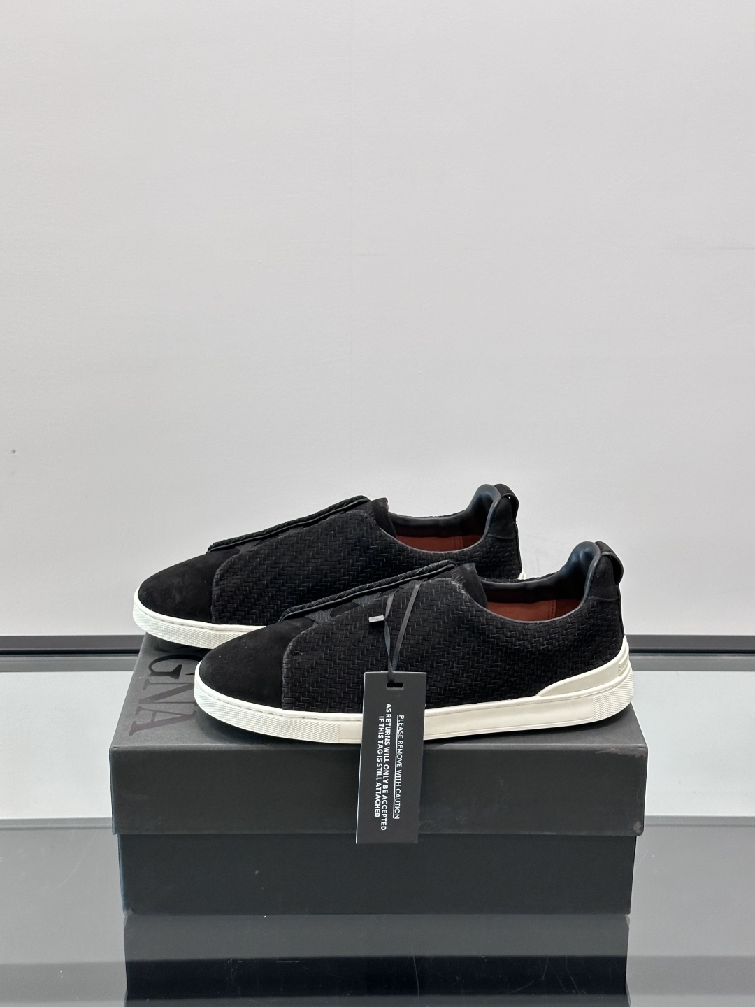 ZEGNA 杰尼亚 绒面奢华休闲TriPle Stitch™ 2025新款男士休闲鞋，选用进口翻毛牛皮打
