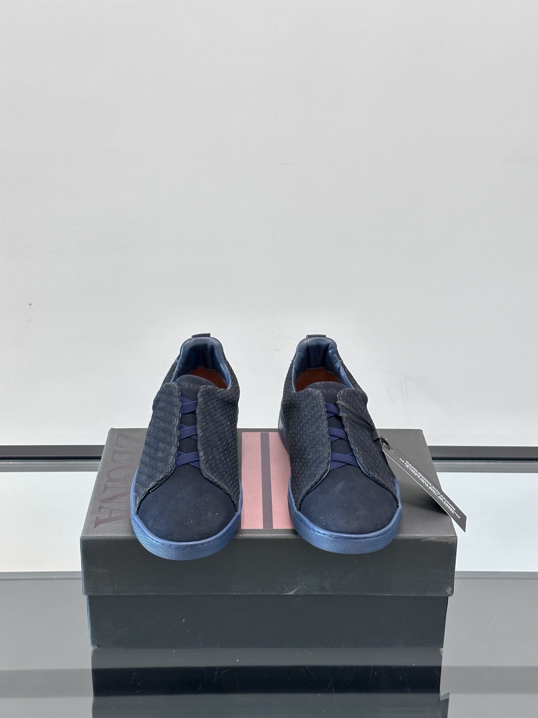 ZEGNA 杰尼亚 绒面奢华休闲TriPle Stitch™ 2025新款男士休闲鞋，选用进口翻毛牛皮打