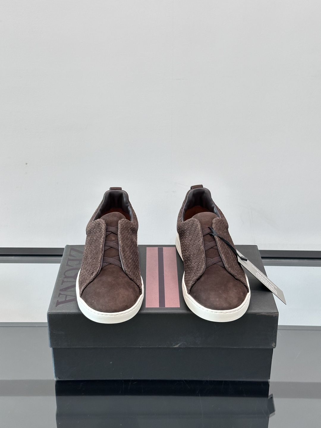 ZEGNA 杰尼亚 绒面奢华休闲TriPle Stitch™ 2025新款男士休闲鞋，选用进口翻毛牛皮打