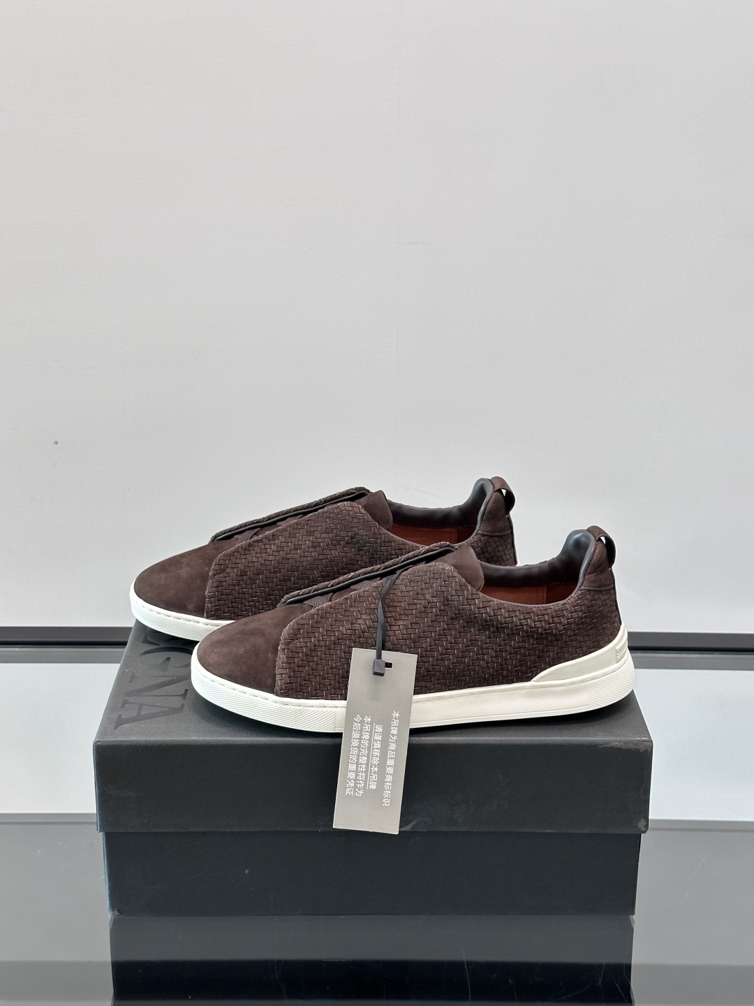 ZEGNA 杰尼亚 绒面奢华休闲TriPle Stitch™ 2025新款男士休闲鞋，选用进口翻毛牛皮打