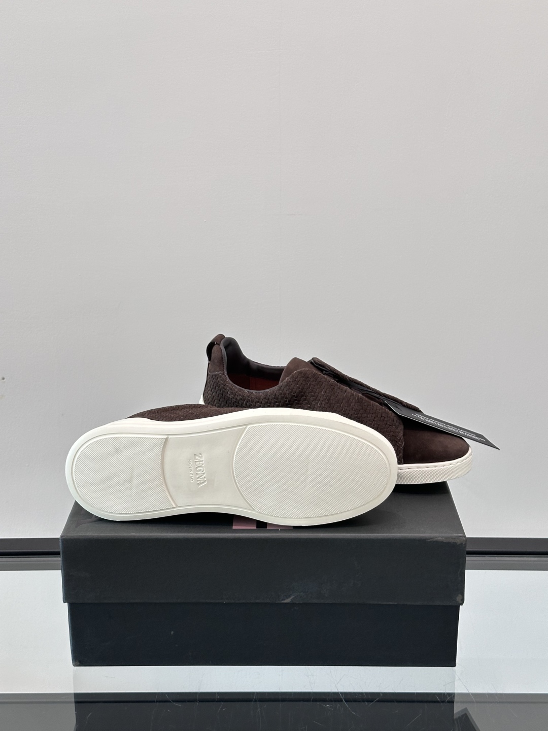 ZEGNA 杰尼亚 绒面奢华休闲TriPle Stitch™ 2025新款男士休闲鞋，选用进口翻毛牛皮打
