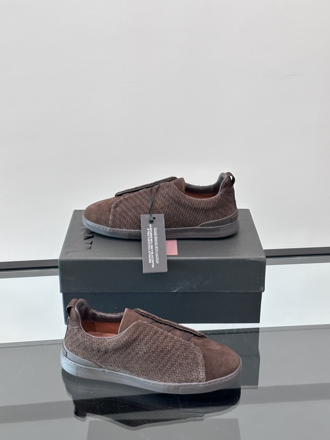 ZEGNA 杰尼亚 绒面奢华休闲TriPle Stitch™ 2025新款男士休闲鞋，选用进口翻毛牛皮打