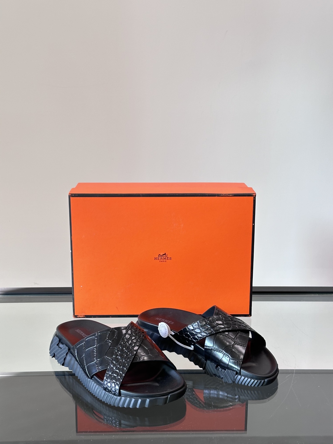 ◾️▫️Hermes 高端成型大底男士拖鞋，高品质经典单品，用料上乘考究，版型宽松舒适，推荐入手，鞋面选
