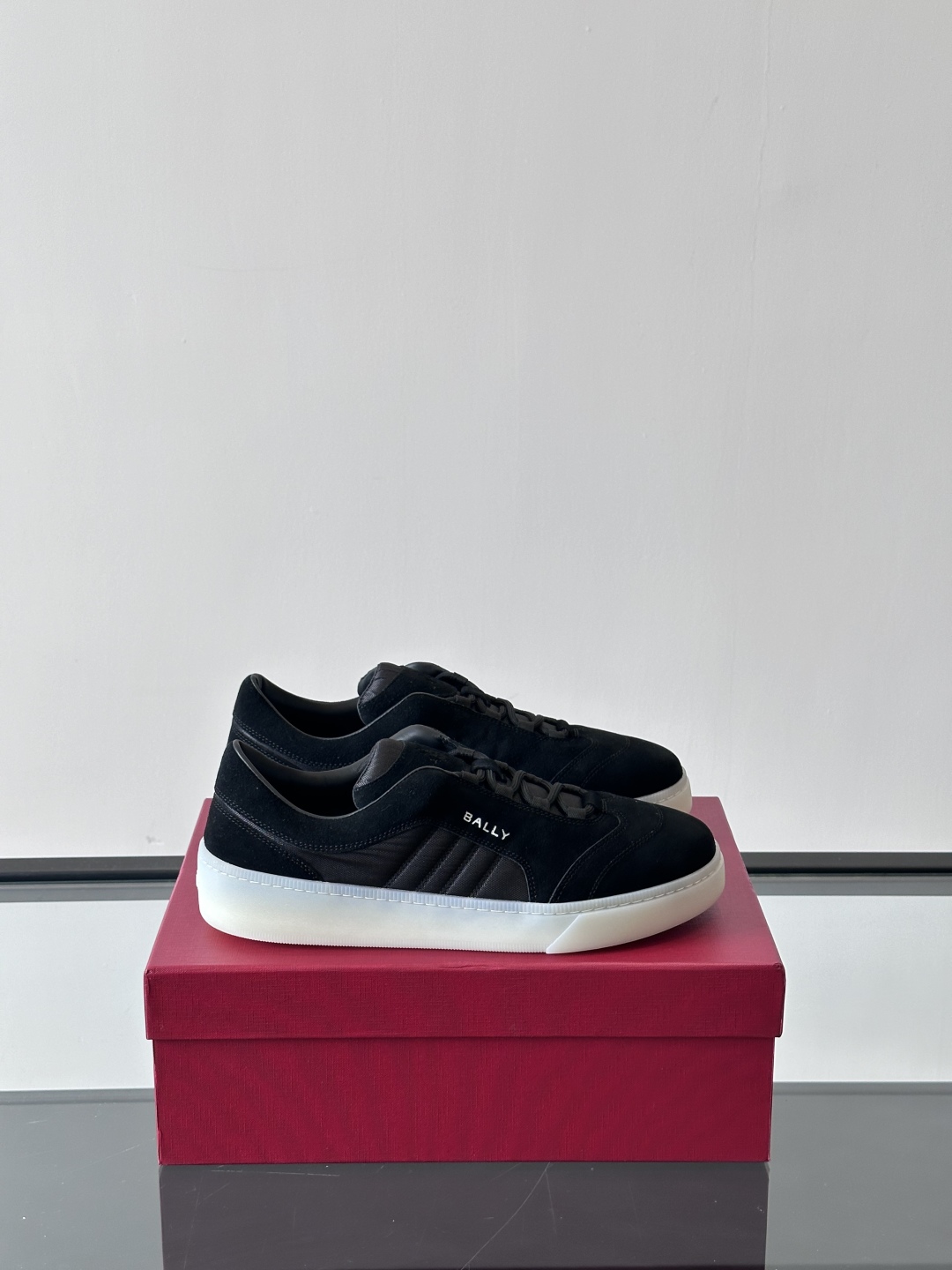 Bally💫新款男士板鞋，Raise系列休闲鞋，这双真嘟很好看耶～侧面织带的logo其实是Bally经典