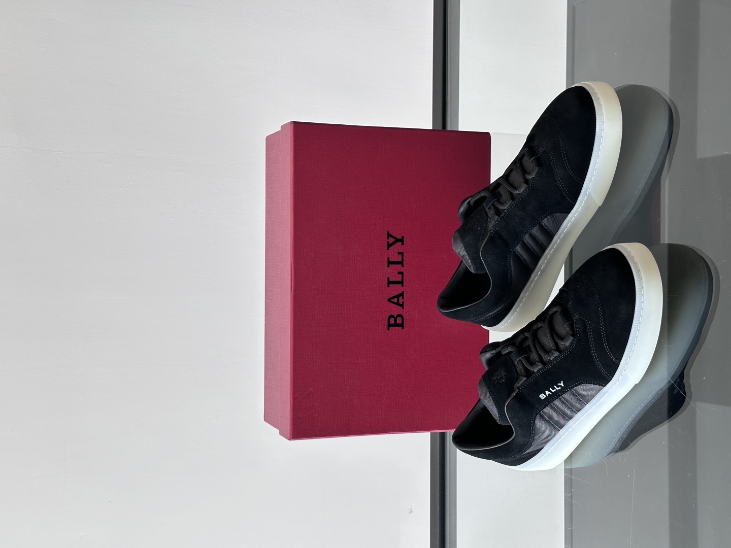 Bally💫新款男士板鞋，Raise系列休闲鞋，这双真嘟很好看耶～侧面织带的logo其实是Bally经典