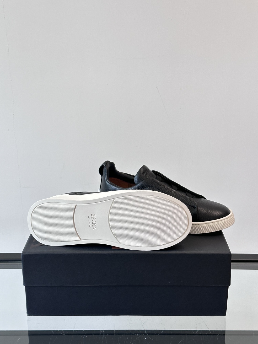 ZEGNA 杰尼亚 奢华休闲TriPle Stitch™ 2025新款男士休闲鞋，选用进口牛皮打造，丰富