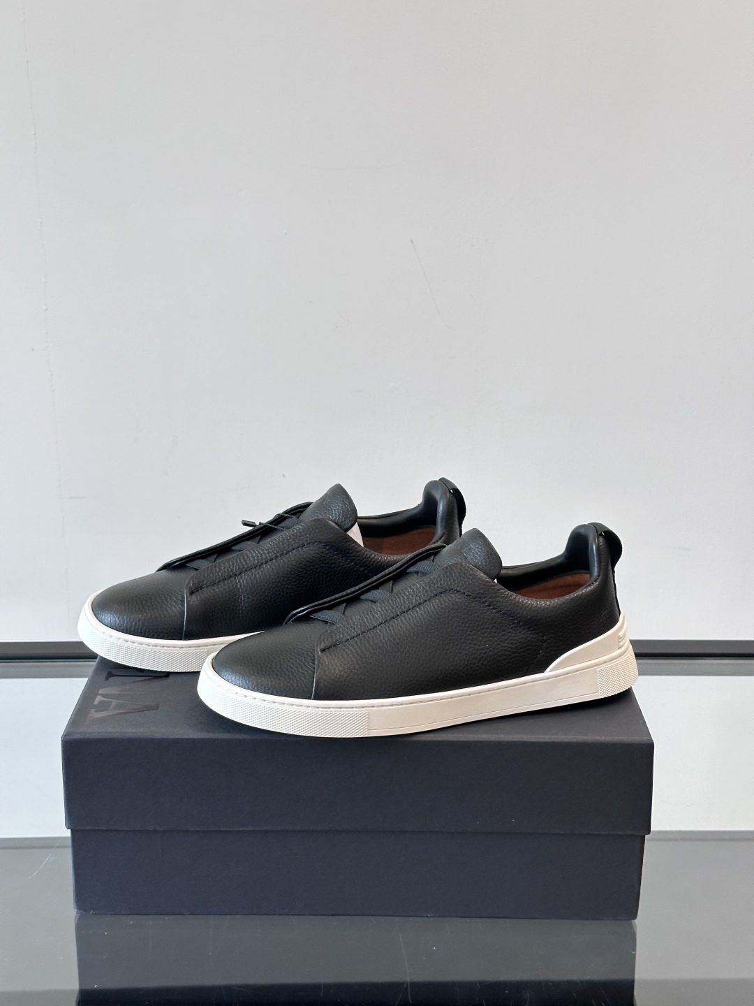 ZEGNA 杰尼亚 奢华休闲TriPle Stitch™ 2025新款男士休闲鞋，选用进口牛皮打造，丰富